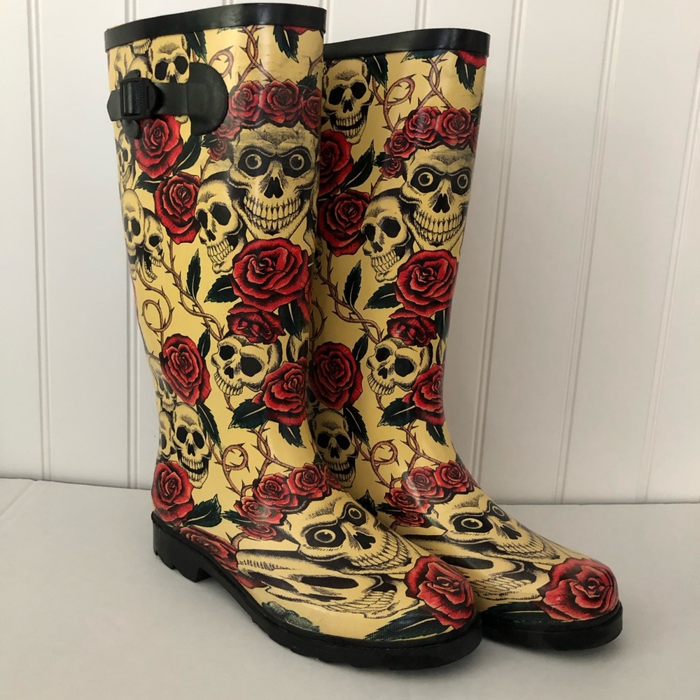 Wellies Skull And Roses Rain Boots